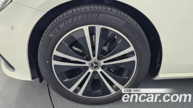 Mercedes-Benz E-Class E250 Avantgarde