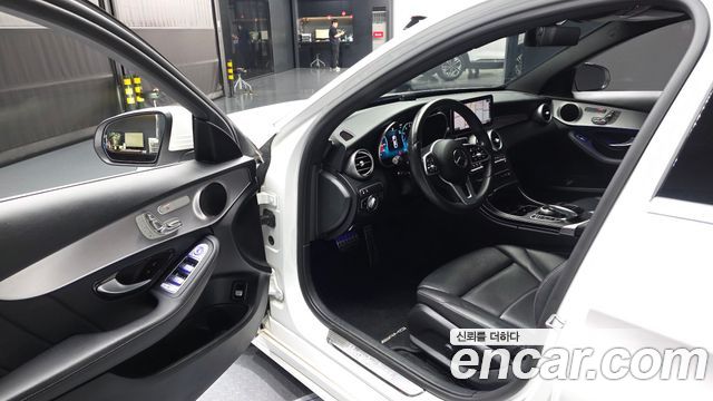 Mercedes-Benz C-Class C200 AMG Line