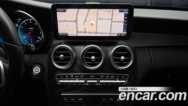 Mercedes-Benz C-Class C200 AMG Line