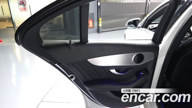 Mercedes-Benz C-Class C200 AMG Line