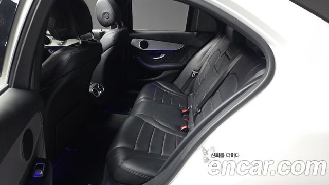 Mercedes-Benz C-Class C200 AMG Line