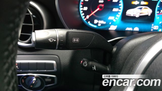 Mercedes-Benz C-Class C200 AMG Line