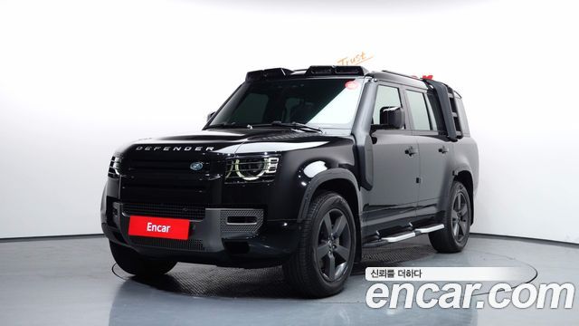 Land Rover Defender 130 D300 X-Dynamic HSE