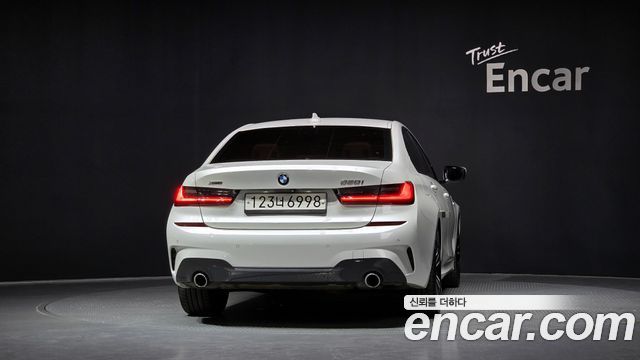 BMW 3-Series 330i xDrive M Sport