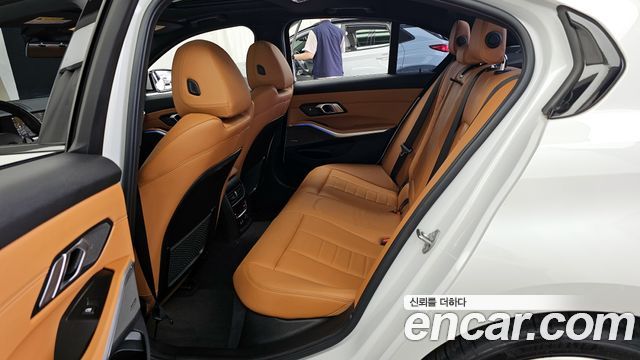 BMW 3-Series 330i xDrive M Sport