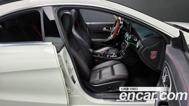 Mercedes-Benz CLA-Class CLA45 AMG 4MATIC