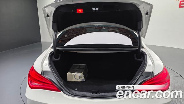 Mercedes-Benz CLA-Class CLA45 AMG 4MATIC