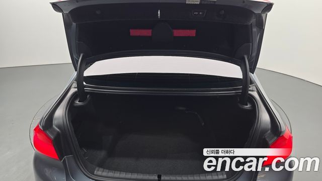 BMW 5-Series 530i M Sport Package Plus