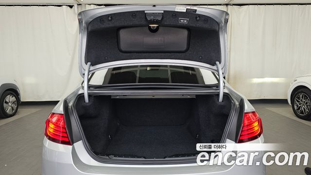BMW 5-Series 520d xDrive Luxury Plus