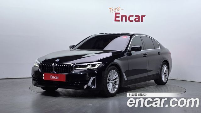 BMW 5-Series 520i Luxury