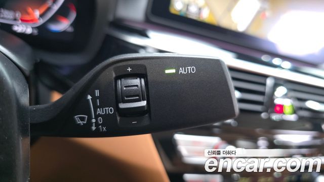 BMW 5-Series 520i Luxury