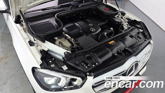 Mercedes-Benz GLE-Class GLE300d 4MATIC