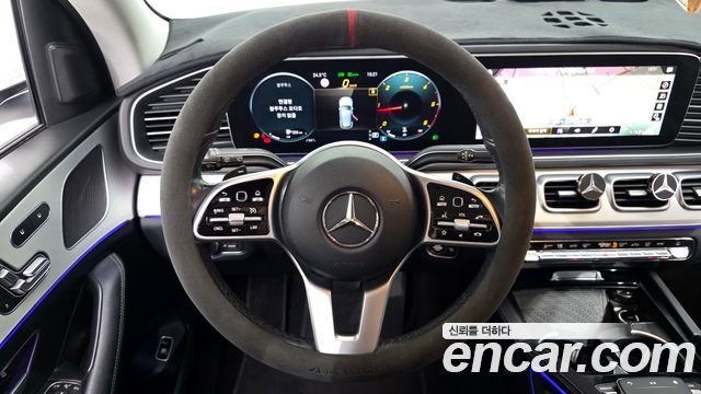 Mercedes-Benz GLE-Class GLE300d 4MATIC