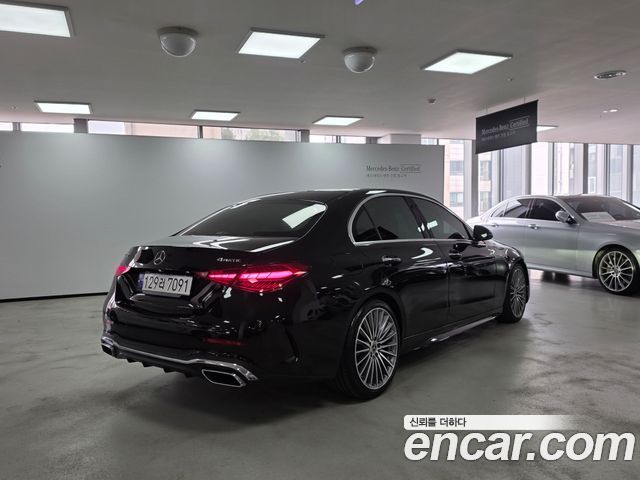 Mercedes-Benz C-Class C300 4MATIC AMG Line