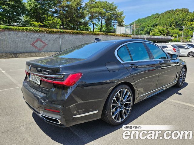 BMW 7-Series 740i M Sport