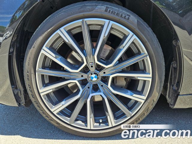 BMW 7-Series 740i M Sport