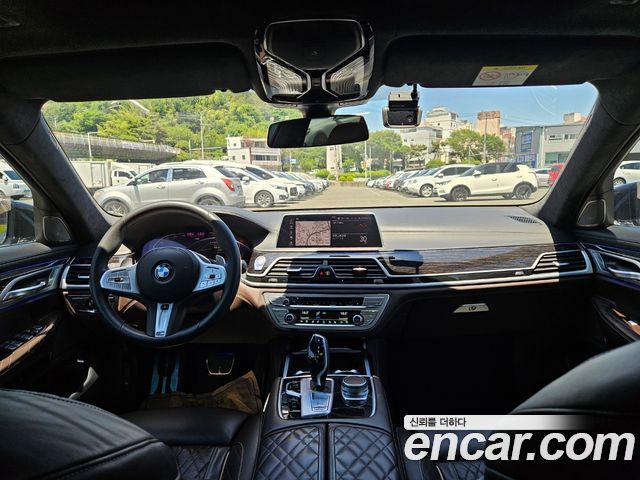 BMW 7-Series 740i M Sport