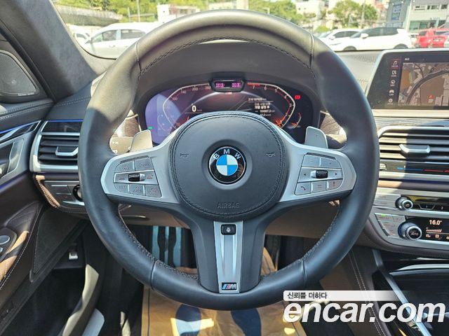 BMW 7-Series 740i M Sport