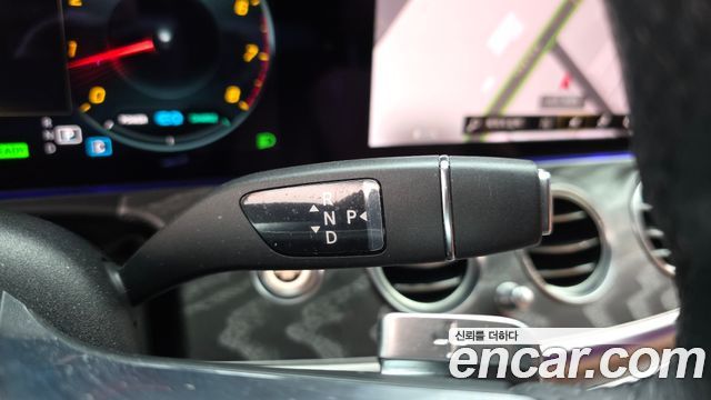 Mercedes-Benz E-Class E350 4MATIC AMG Line
