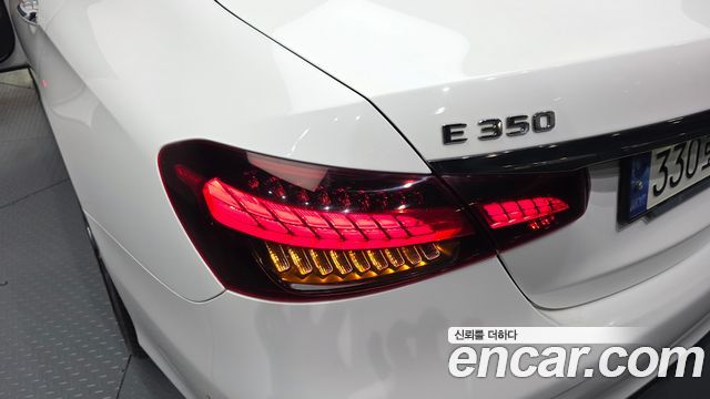 Mercedes-Benz E-Class E350 4MATIC AMG Line