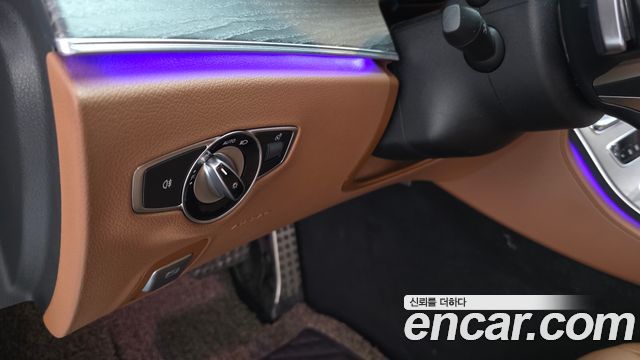 Mercedes-Benz E-Class E350 4MATIC AMG Line