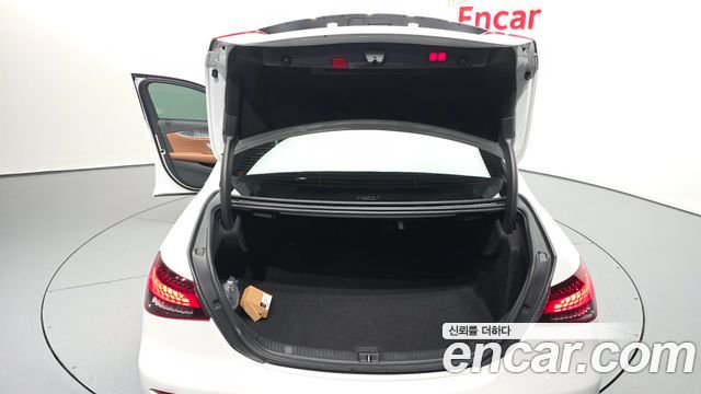 Mercedes-Benz E-Class E350 4MATIC AMG Line