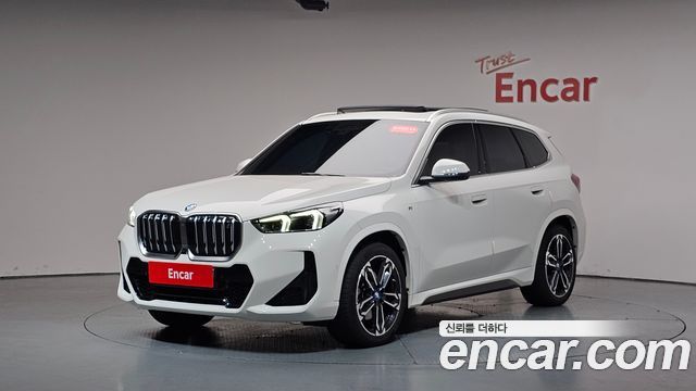 BMW iX1 xDrive 30 M Sport
