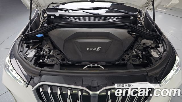 BMW iX1 xDrive 30 M Sport