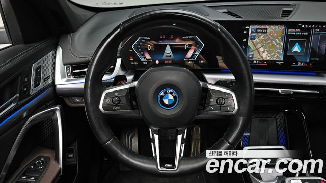 BMW iX1 xDrive 30 M Sport