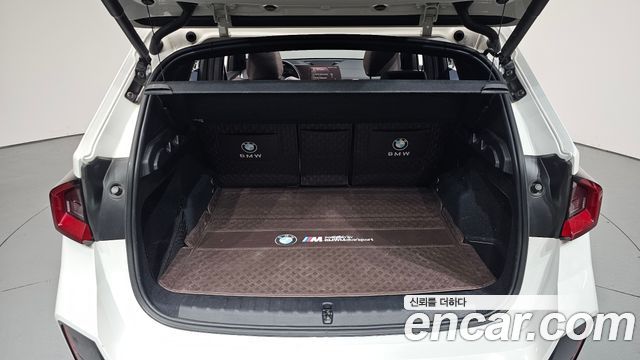 BMW iX1 xDrive 30 M Sport