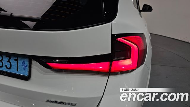 BMW iX1 xDrive 30 M Sport
