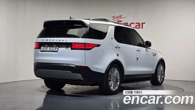 Land Rover Discovery 3.0 TD6 HSE Luxury
