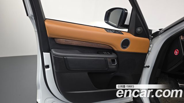 Land Rover Discovery 3.0 TD6 HSE Luxury