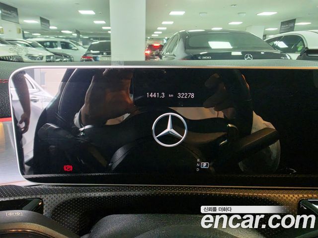 Mercedes-Benz CLA-Class CLA250 4MATIC