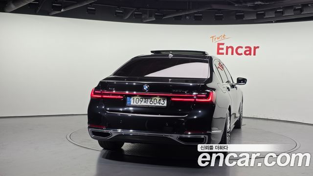 BMW 7-Series 730Ld xDrive Design Pure Excellence