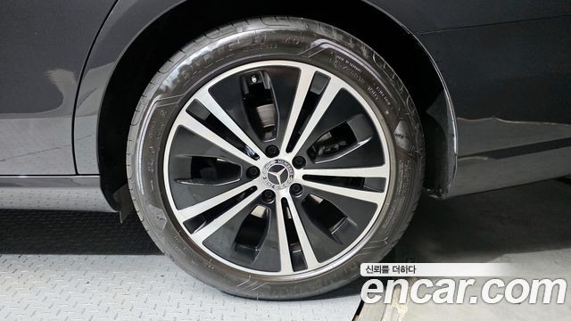 Mercedes-Benz E-Class E250 Avantgarde