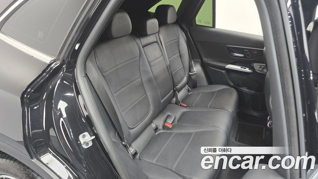 Mercedes-Benz GLC-Class GLC 300 4MATIC Avantgarde