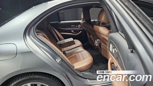 Mercedes-Benz E-Class E350 4MATIC Avantgarde