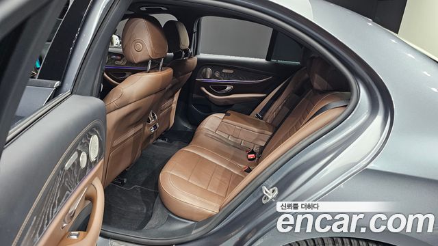 Mercedes-Benz E-Class E350 4MATIC Avantgarde