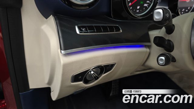 Mercedes-Benz E-Class E220d Cabriolet