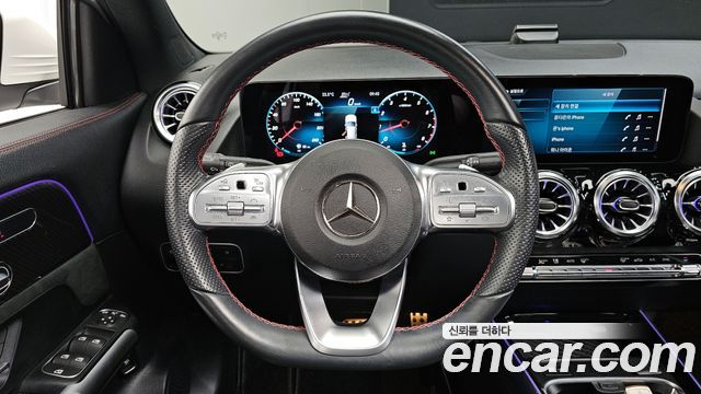 Mercedes-Benz GLA-Class GLA250 4MATIC