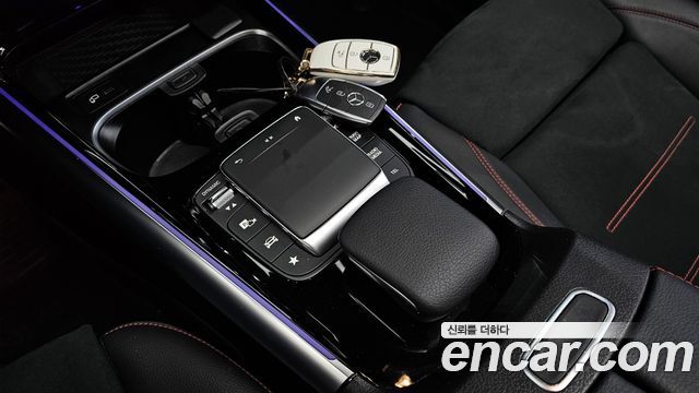 Mercedes-Benz GLA-Class GLA250 4MATIC
