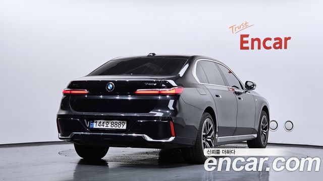 BMW 7-Series 740d xDrive M Sport
