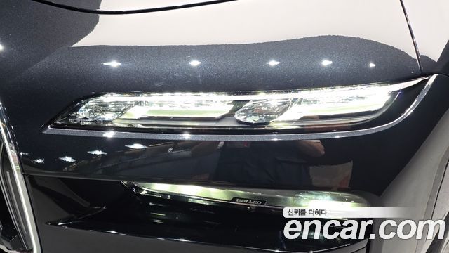 BMW 7-Series 740i xDrive M Sport