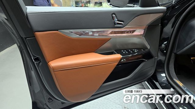 BMW 7-Series 740i xDrive M Sport