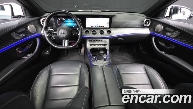 Mercedes-Benz E-Class E350 4MATIC AMG Line