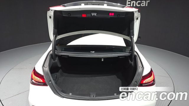 Mercedes-Benz E-Class E350 4MATIC AMG Line