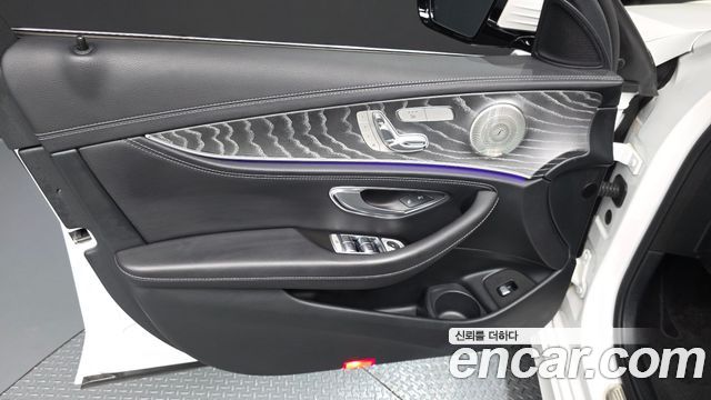 Mercedes-Benz E-Class E350 4MATIC AMG Line