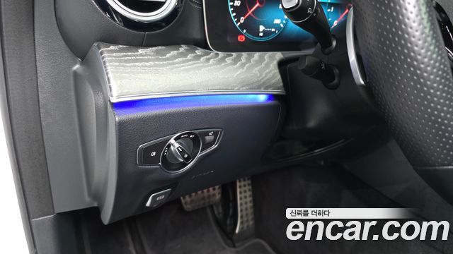 Mercedes-Benz E-Class E350 4MATIC AMG Line