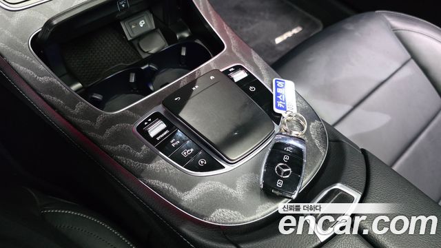 Mercedes-Benz E-Class E350 4MATIC AMG Line